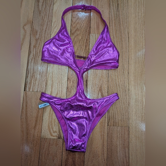 NWT SKIMS METALLIC SWIM HALTER MONOKINI IN DRAGONFRUIT - Picture 8 of 8